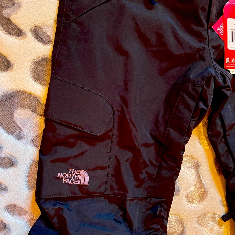 Sold- The North Face snow pants XS